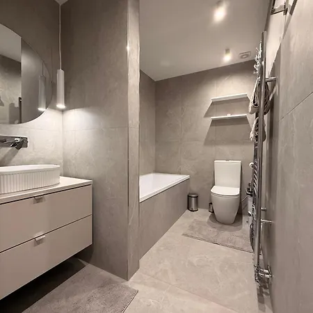 Adelia - Apartmanovy Dom Pinea - Frida Apartmán Nova Lesna